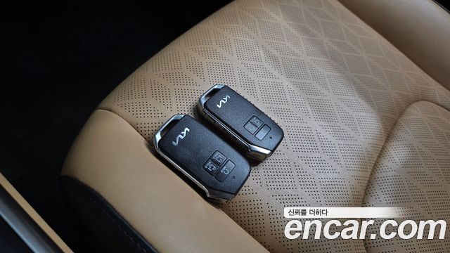 Kia Canival 2023 — photo 22