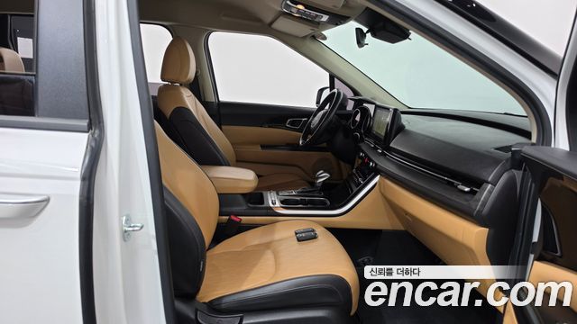 Kia Canival 2023 — photo 16