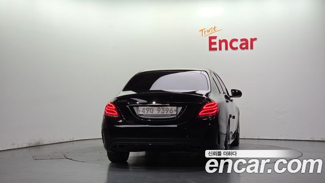 Mercedes-Benz C-Class 2017 — photo 4