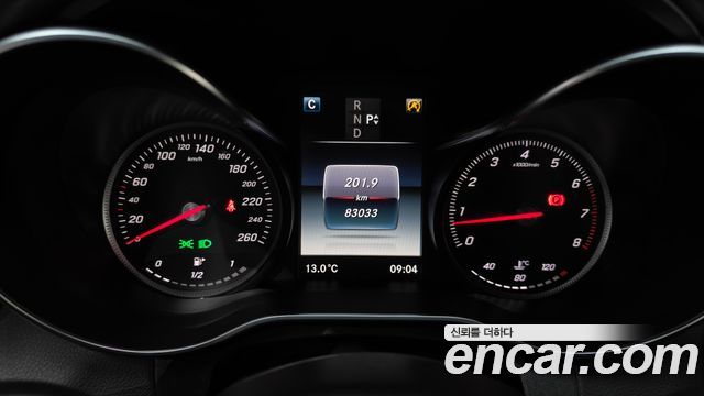Mercedes-Benz C-Class 2017 — photo 11