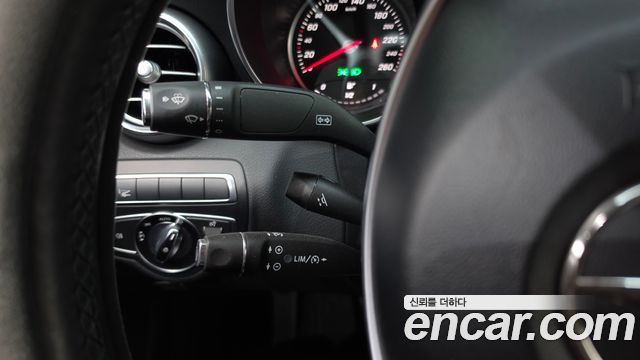 Mercedes-Benz C-Class 2017 — photo 29