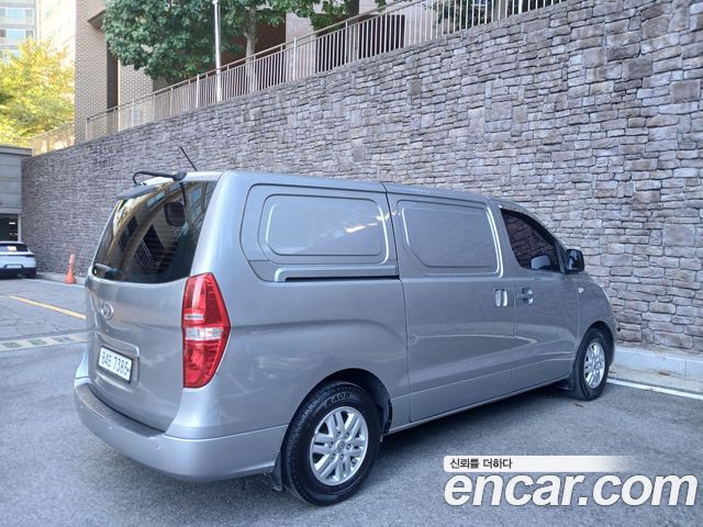 Hyundai Starex 2017 — photo 3