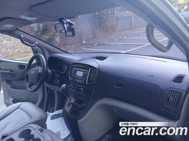 Hyundai Starex 2017 — photo 6