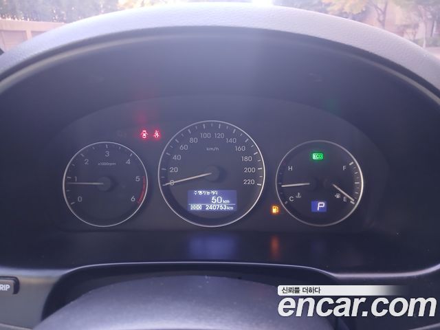Hyundai Starex 2017 — photo 7