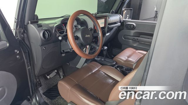 Jeep Wrangler 2010 — photo 7
