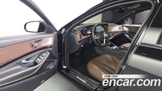 Mercedes-Benz S-Class 2020 — photo 10