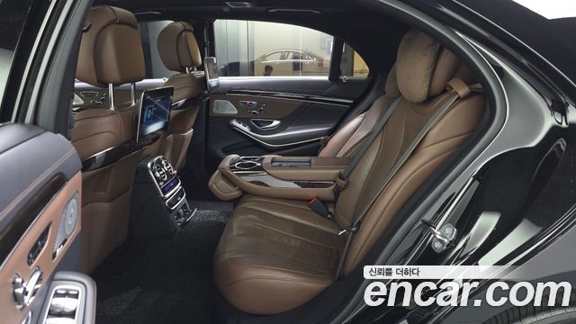 Mercedes-Benz S-Class 2020 — photo 12