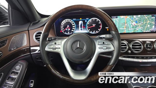 Mercedes-Benz S-Class 2020 — photo 13