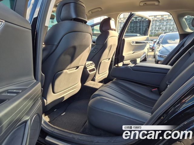 Genesis G80 2022 — photo 11