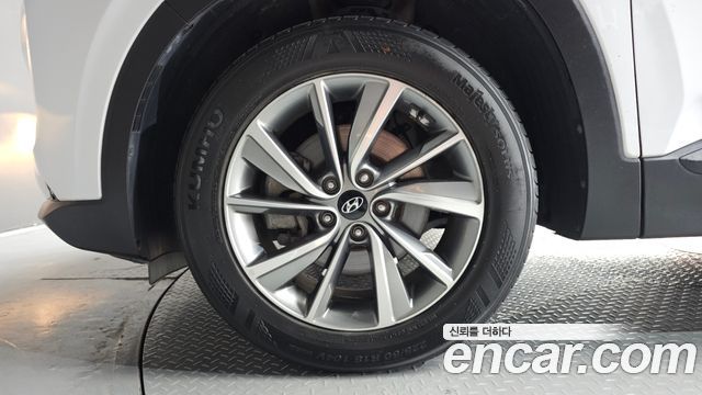 Hyundai Santafe 2019 — photo 5
