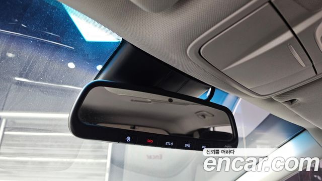 Hyundai Santafe 2019 — photo 16