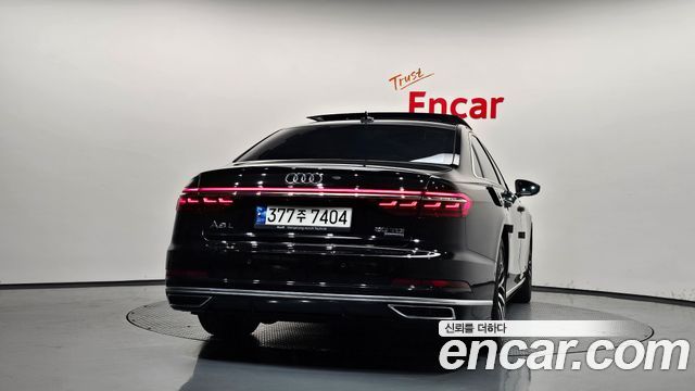 Audi A8 2021 — photo 4