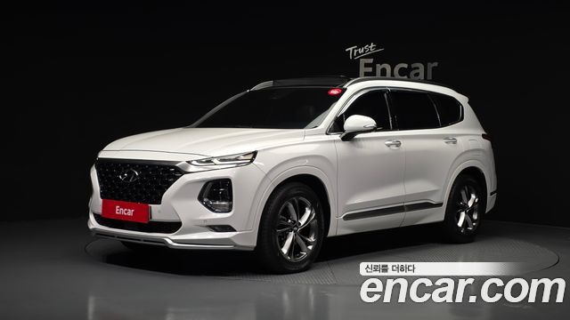 Hyundai Santafe 2019 — photo 1