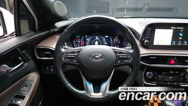 Hyundai Santafe 2019 — photo 13