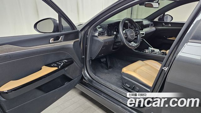 Kia K5 2022 — photo 13