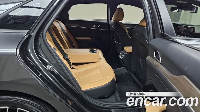Kia K5 2022 — photo 17