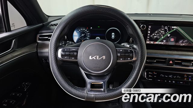 Kia K5 2022 — photo 19