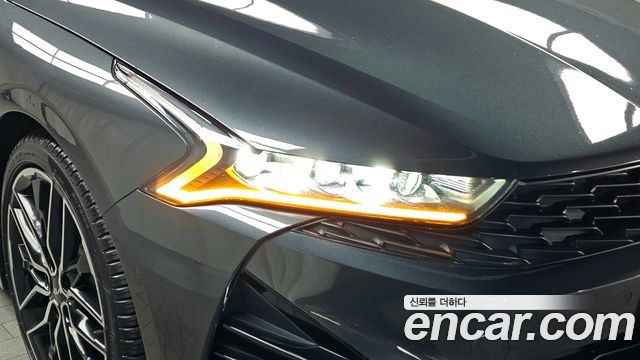 Kia K5 2022 — photo 8