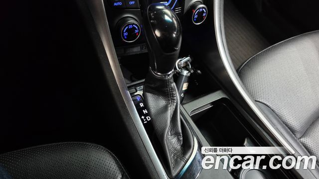 Hyundai Sonata 2012 — photo 12