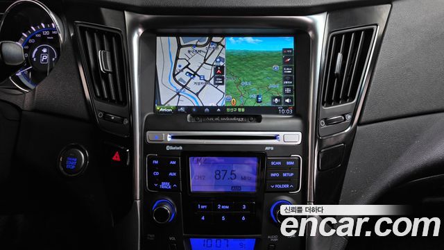 Hyundai Sonata 2012 — photo 19