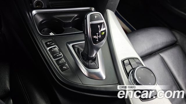 BMW 4-Series 2015 — photo 9