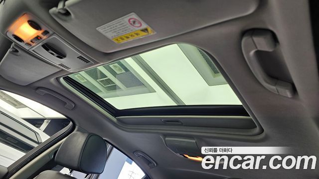 BMW 3-Series 2010 — photo 18