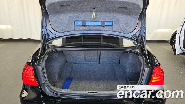 BMW 3-Series 2010 — photo 20