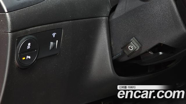 Hyundai Genesis 2012 — photo 13
