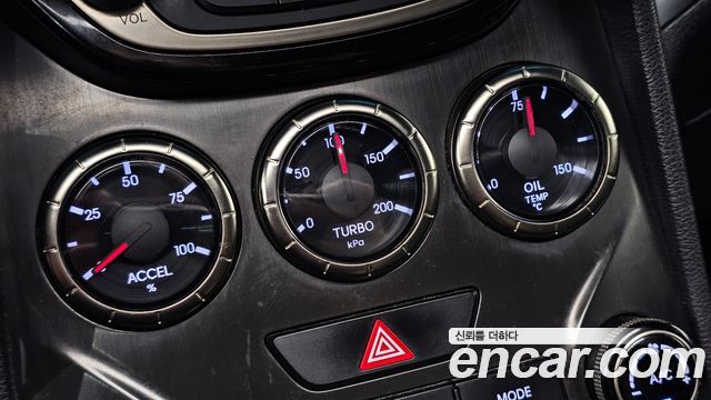 Hyundai Genesis 2012 — photo 19