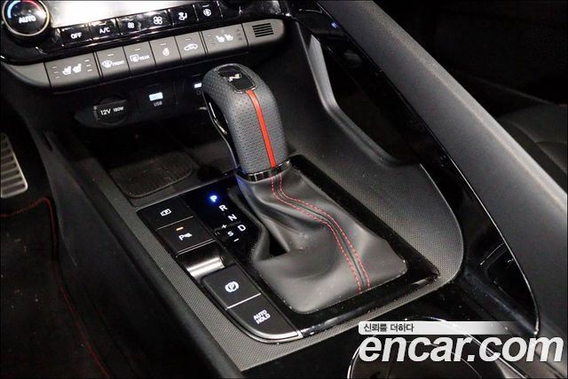 Hyundai AVANTE 2025 — photo 9