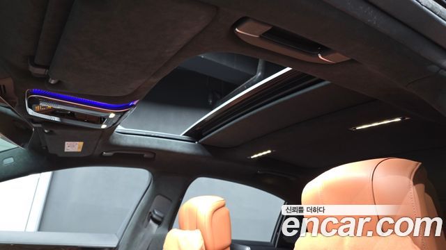 Mercedes-Benz S-Class 2021 — photo 29