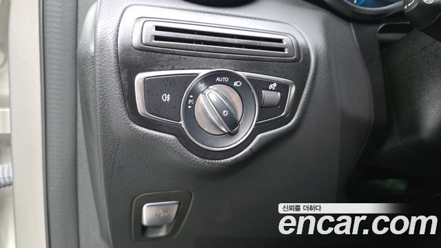 Mercedes-Benz GLC-Class 2022 — photo 26