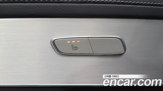 Mercedes-Benz GLC-Class 2022 — photo 32