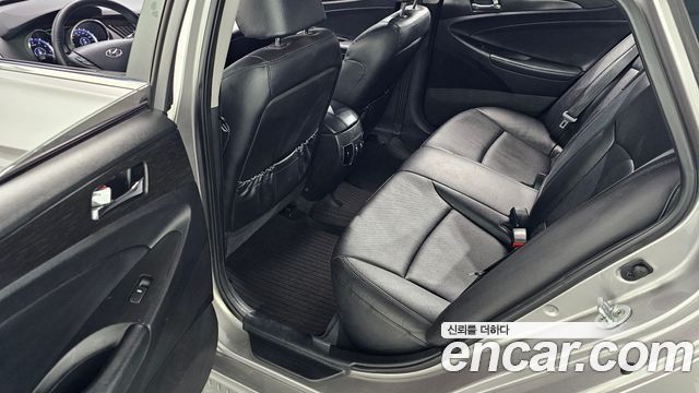 Hyundai Sonata 2014 — photo 12