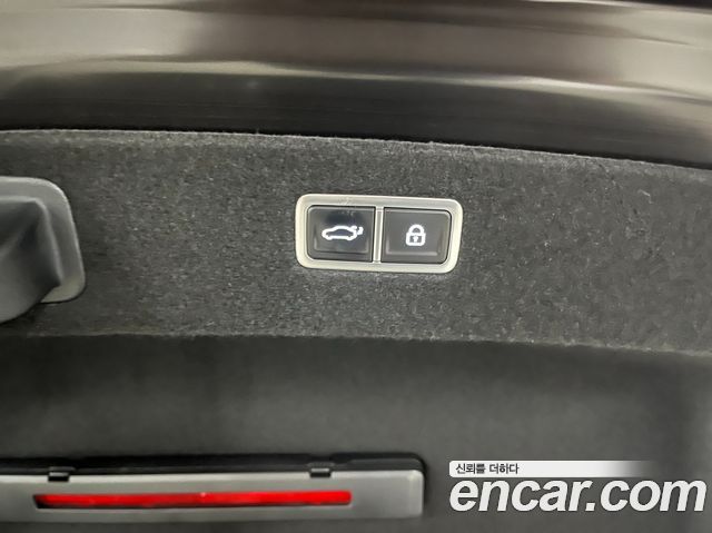 Genesis G90 2022 — photo 17
