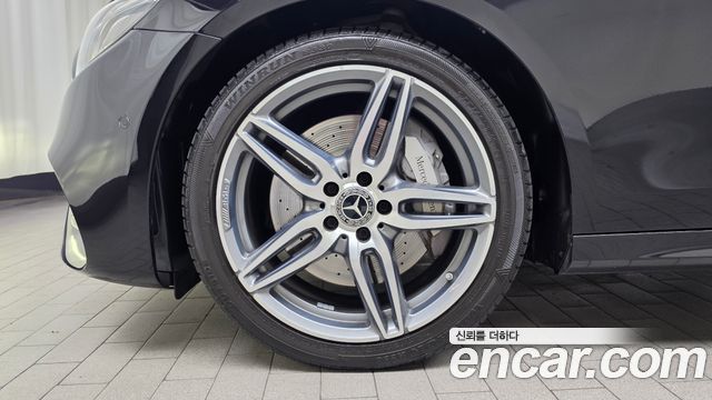 Mercedes-Benz E-Class 2019 — photo 5