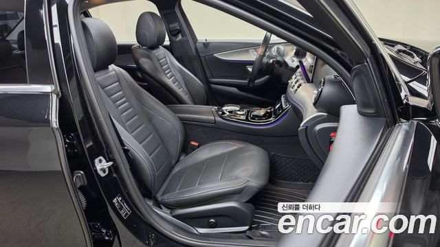 Mercedes-Benz E-Class 2019 — photo 17