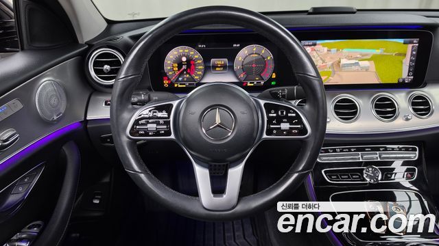 Mercedes-Benz E-Class 2019 — photo 19