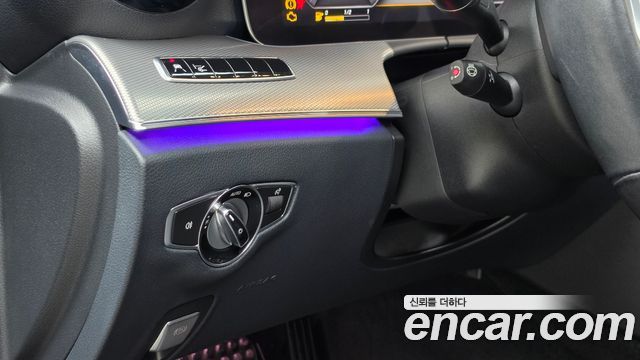 Mercedes-Benz E-Class 2019 — photo 23