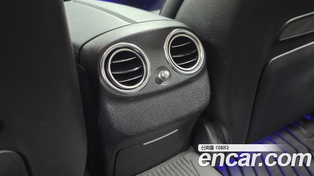 Mercedes-Benz E-Class 2019 — photo 30