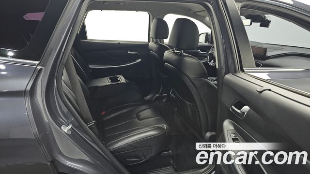 Hyundai Santafe 2021 — photo 16