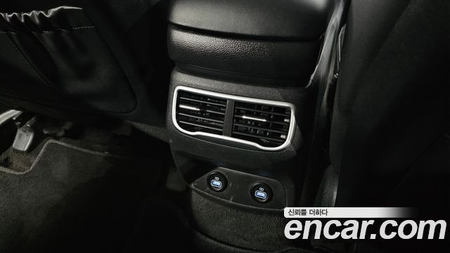 Hyundai Santafe 2021 — photo 30
