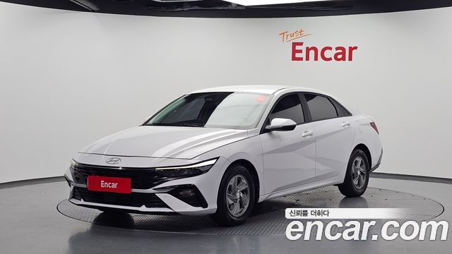 Hyundai AVANTE 2024 — photo 1