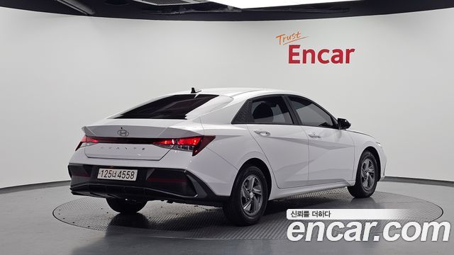 Hyundai AVANTE 2024 — photo 2
