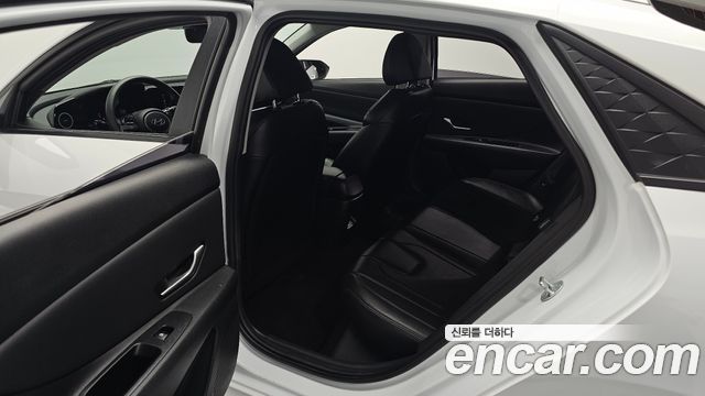 Hyundai AVANTE 2024 — photo 18