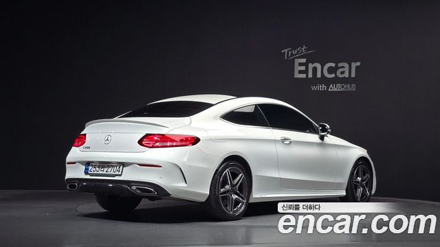 Mercedes-Benz C-Class 2022 — photo 2