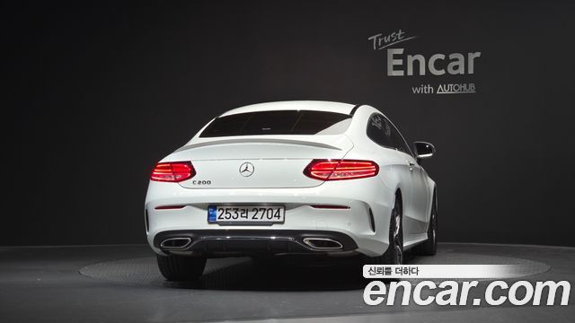 Mercedes-Benz C-Class 2022 — photo 4
