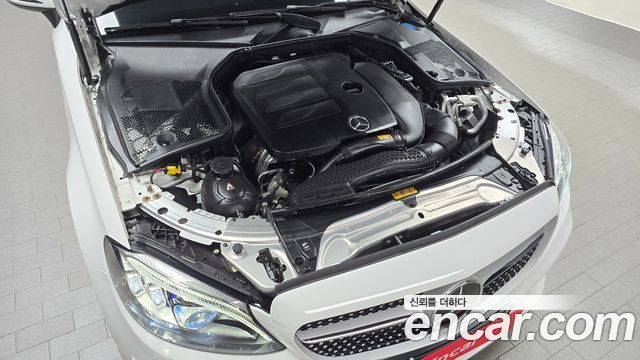 Mercedes-Benz C-Class 2022 — photo 6