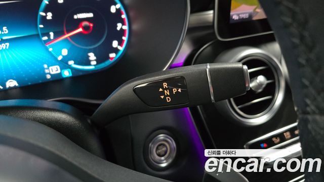 Mercedes-Benz C-Class 2022 — photo 12