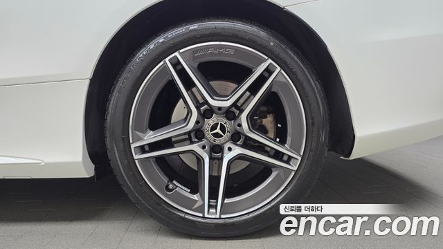Mercedes-Benz C-Class 2022 — photo 7